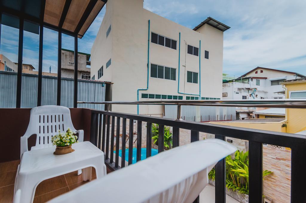 Th Beach Hotel HHQ Esterno foto